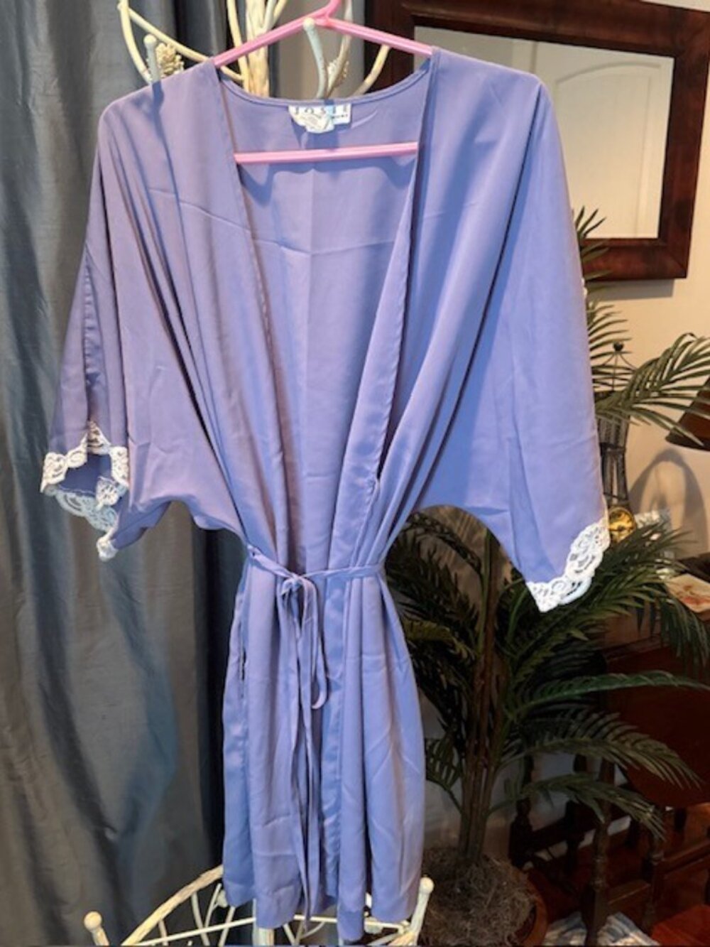 Vintage JOSIE NATORI Lavender Purple Robe with Cream Lace Size Large Runs SmallS